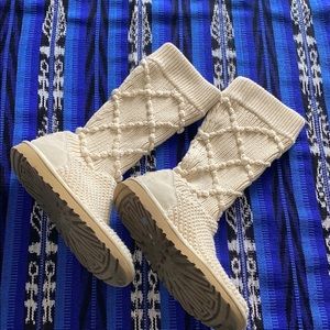 UGG Ivory Argyle Cardy Boots size 6